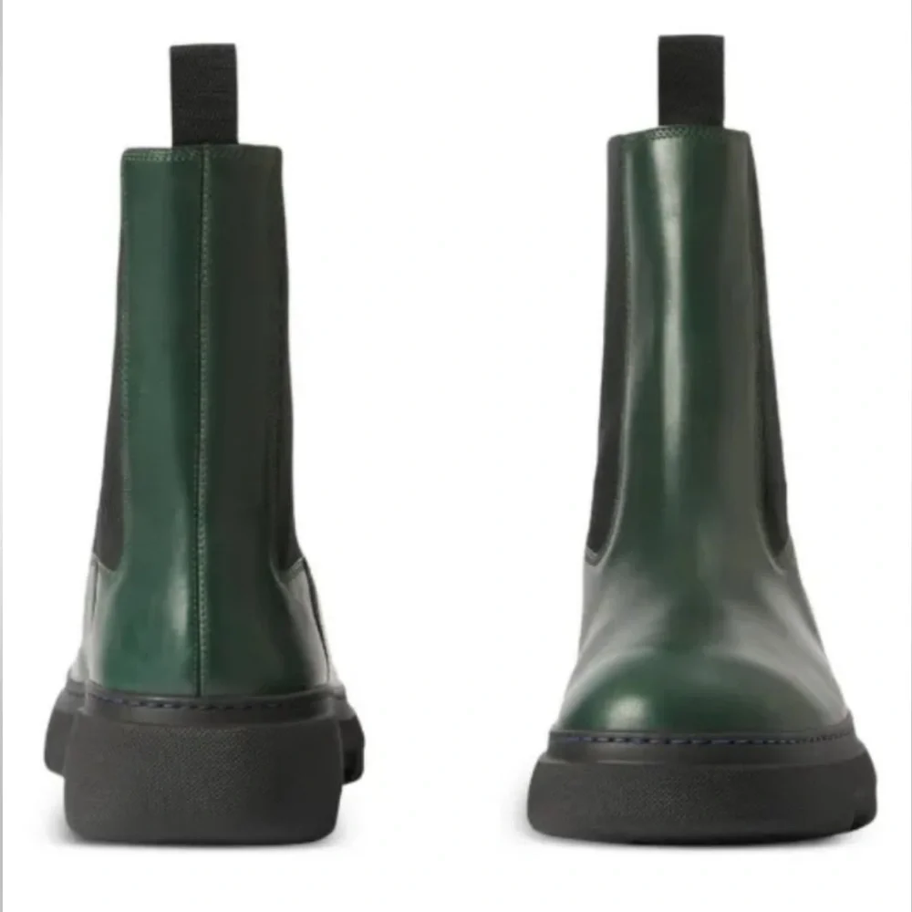 New-BURBERRY LEATHER CREEPER CHELSEA BOOTS IN DARK GREEN - Picture 4 of 16